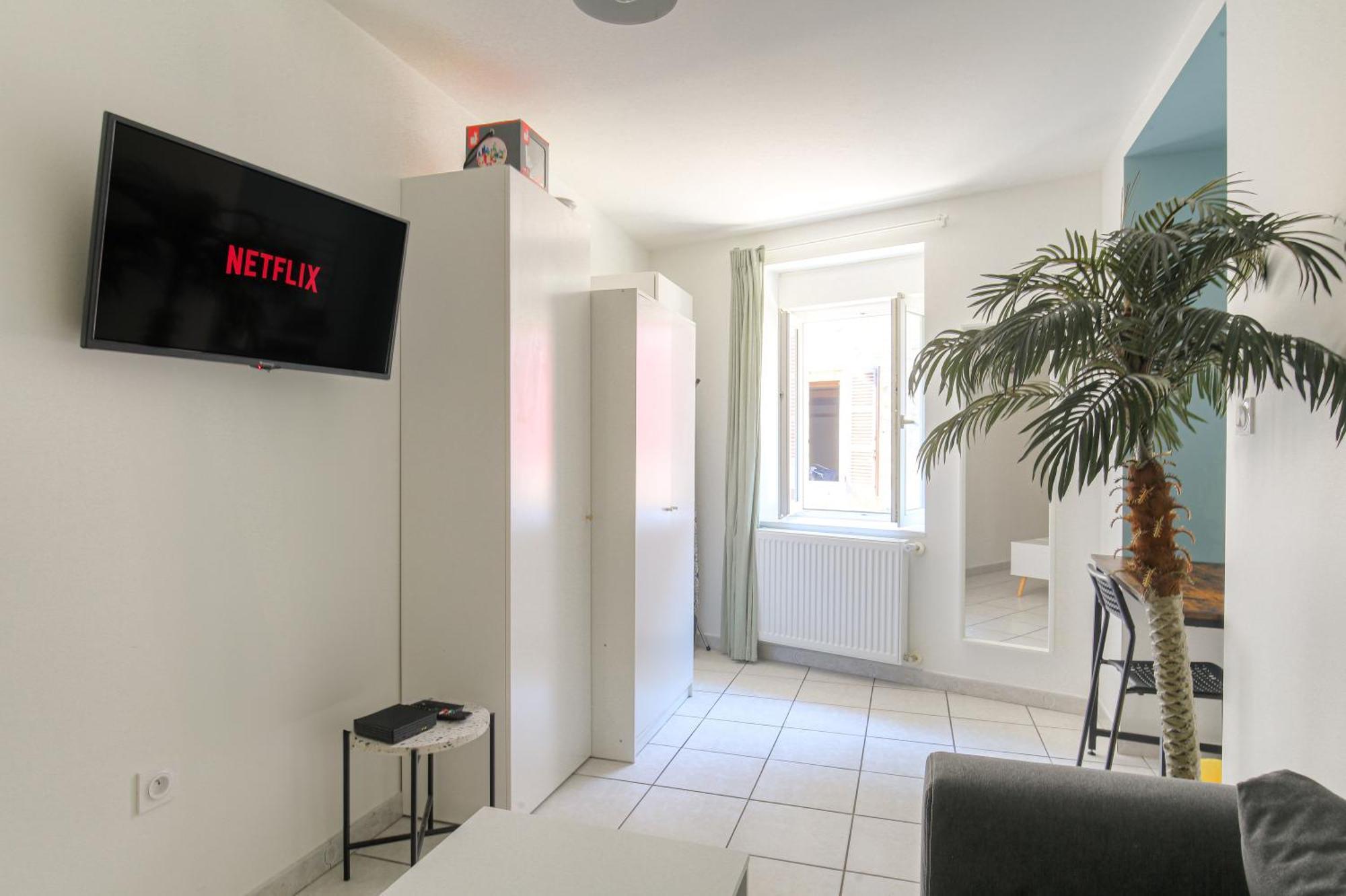 Lagnieu Le Triplex, 2 Chambres, 2 Salles De Bain מראה חיצוני תמונה
